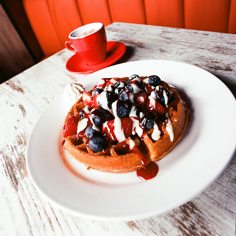 Breakfast-Waffle blueberry strawberry