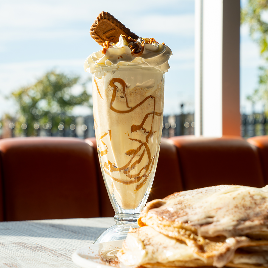 Breakfast-Waffle blueberry strawberry